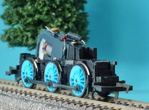 MOTOR HORNBY THOMAS EL TANQUE R9287 R351 CHASIS MOTORIZADO FALTAN NEUMÁTICOS SONAJEROS - Imagen 1 de 5