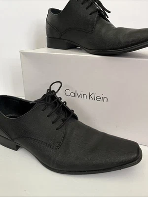 Calvin Klein 男式 Brodie Weave 压花黑色牛津鞋 13M A+ 码 — 第 1/4 张图片