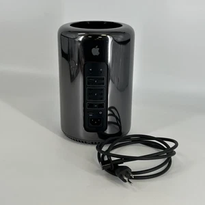 Mac Pro Late 2013 2.7 GHz 12-Core Intel Xeon E5 FirePro D500 64GB 512GB SSD - Picture 1 of 9