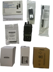 Motorola Mototrbo XPR 3500E VHF 136-174 MHz digitale portatile AAH02JDH9VA1AN - Foto 1 di 9