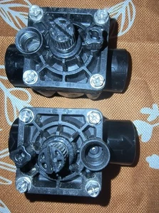 TWO Hunter PGV101G 1" Valve Female Thread with Flow Control - NO SOLENOID - Picture 1 of 9