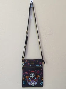 Borsa a tracolla Loungefly Disney Pixar Coco passaporto musicale film grafico - Foto 1 di 12