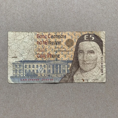 Ireland Banknote 5  Pounds Catherine McAuley Irish Currency Paper Money Note Cover