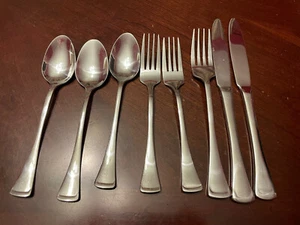 8 Oneida EMMA MIRROR gemischtes Set Edelstahl Besteck glänzend Gabeln Löffel Messer - Bild 1 von 6