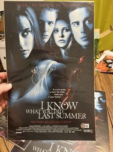 JENNIFER LOVE HEWITT SIGNED I KNOW WHAT YOU DID LAST SUMMER 12X18 Beckett COA - Picture 1 of 2