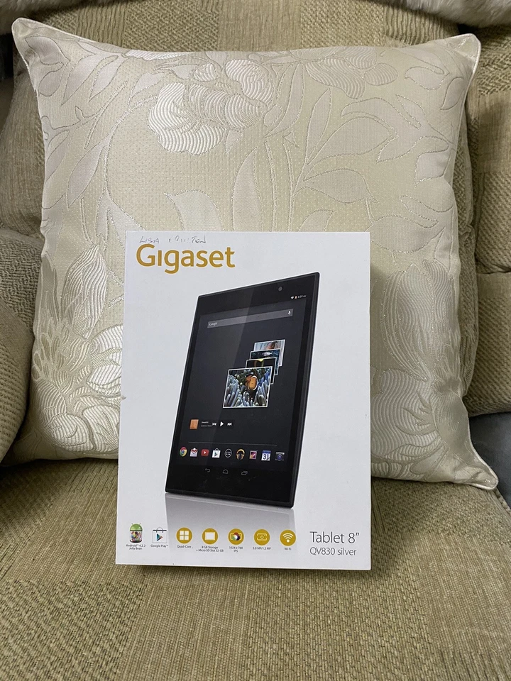 Gigaset QV830 8GB Wi-Fi Tablet 8” Silver Boxed - Image 1 of 4