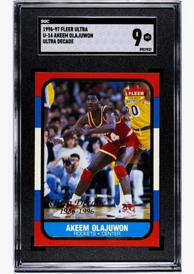 1996-97 Fleer Ultra Decade of Excellence Akeem Olajuwon #U-14 - SGC 9 Estado perfeito - Imagem 1 de 2