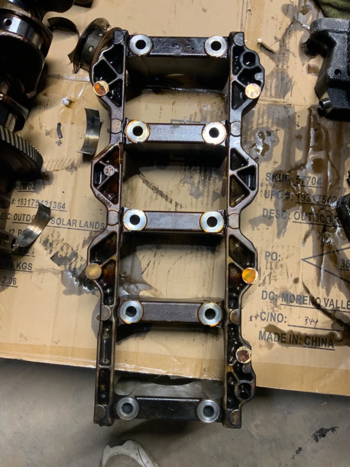 Пояс блока двигателя 2008 Mazda CX-7 TurboEngine двигатель L3K9, L3-VDT 16V DOHC 2.3 - Изображение 1 из 2