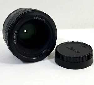 Nikon Nikkor AF-S 50 mm f/1.8 obiettivo G e cover posteriore - Foto 1 di 9