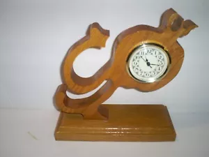 Beautiful Solid Oak Quartz Desk/Table Clock - Picture 1 of 4