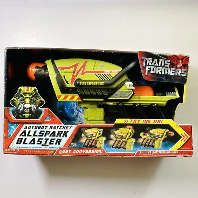 Transformers Electronic Lights & Sound Ratchet Allspark Blaster Nib - Image 1 of 4