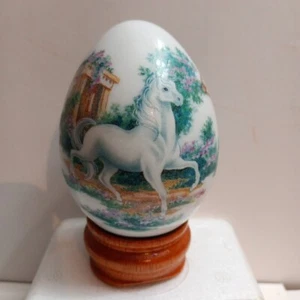 Huevos de unicornio decorativos artesanales Princeton Gallery 1993 con soportes - Imagen 1 de 9