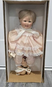 Tudi Lynn & Puppy 16 Zoll Porzellanpuppe World Gallery von Mavis Snyder 135/1000 - Bild 1 von 5