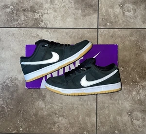 Size 7.5 - Nike Zoom Dunk Pro SB Low Black Gum - Picture 1 of 8