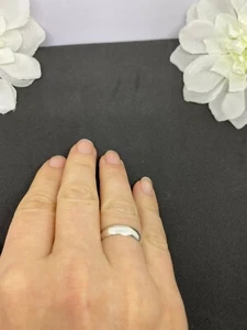Anillo de boda grabado personalizado banda de plata esterlina sólida 925 4-5-6 mm en forma de D  - Imagen 1 de 10
