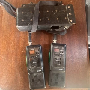 Uniden Pro-340XL-2 Handheld Portable CB Radios 40 Channel (Pair) - 5 Mile Range - Zdjęcie 1 z 13