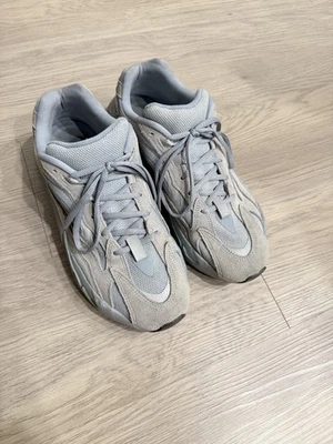 Adidas Yeezy Boost 700 V2 Hospital Azul Talla 10 Hombre Usado Foto 1 de 4