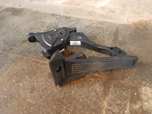 Hyundai i40 1.7crdi Kombi 2013 63 Gaspedal Sensor Schalter - Bild 1 von 5