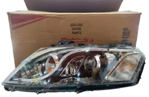 Mahindra XUV 500 Headlight Ty-2 - Picture 1 of 3
