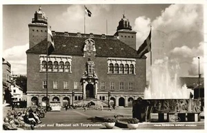 Sweden Borås Stora Torget med Radhuset och Torgbrunnen Boras Vintage RPPC 03.99 - Picture 1 of 2