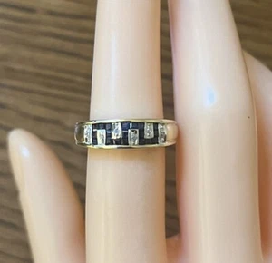 9ct Yellow Gold 0.3ct Sapphire & Diamond Gypsy Key Ring, UK size M - Picture 1 of 6