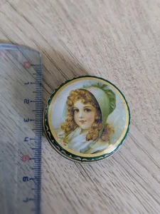 Alte Pillendose - Portrait - Bild 1 von 3