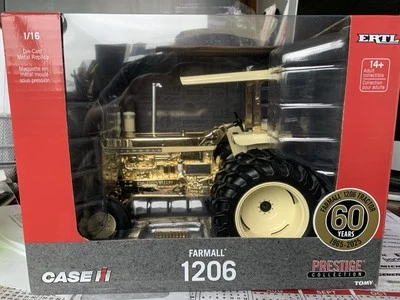 Tractor Ertl Case IH FARMALL 1206. PERSECUCIÓN ORO 60 ANIVERSARIO  Foto 1 de 4