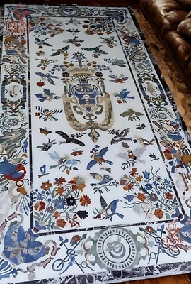 Elegant White Marble Dining Table with Pietra Dura Inlay – Semi-Precious Stones - Image 1 of 4