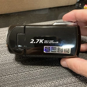 Videocamera Ultra HD 2.7K, Ultra Alta Definizione Funziona Ottimo Manca Cover - Foto 1 di 16