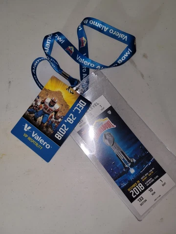 NCAA Football Valero Alamobowl VIP Hospitality Pass Lanyard Ticket 2018 Cover