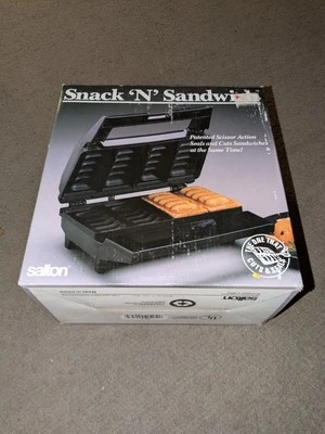 Salton SA-6 Vintage 900W Electric Snack N Sandwich Maker 1991 New Old Stock - Image 1 of 4