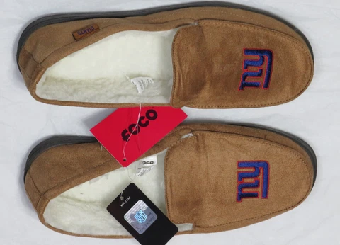 NEW YORK GIANTS SLIPPERS MEN MEDIUM US 9-10 BROWN FAUX LEATHER MOCCASIN MOC NWT Cover