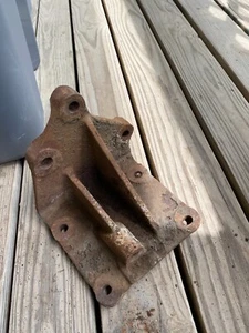 1975 1976 1977 Ford Mustang Mercury 302 A/C Compressor Pedestal Bracket Mount - Picture 1 of 7