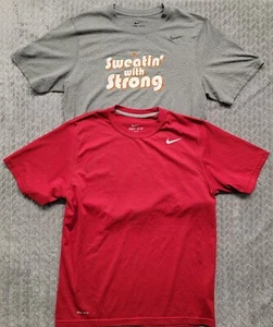 2 T-Shirt Nike Dri-Fit Legend Uomo Taglia Media Grigio Rosso Texas Longhorns - Foto 1 di 11