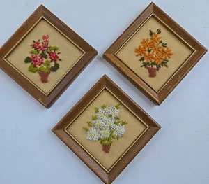 Vintage Needlepoint Embroidery Set of 3 Mini Pictures Framed 4" Flowers Plants - Picture 1 of 6