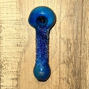 4.5" Red Eye Glass Tobacco Smoking Pipe Hand Made Collectible Blue with Crystals - Picture 1 of 4