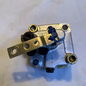 Mercedes Benz W115 W123 SLS Valve 115 328 0521 - Foto 1 di 6