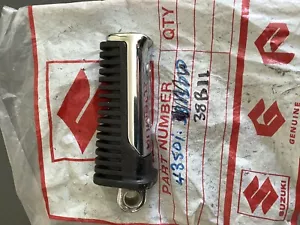 Suzuki NOS 87-04 VS 1400GLP Front RH Footrest 43501-38B11 - Picture 1 of 5