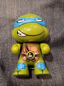 2014 Kidrobot TMNT Leonardo Actionfigur Vinyl Teenage Mutant Ninja Turtles - Bild 1 von 2