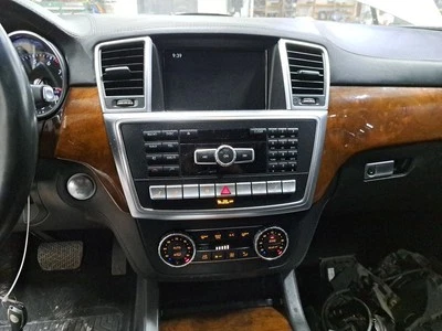 Control de temperatura/calentador/aire acondicionado trasero 2015 Gl550 Sku#4088018 Foto 1 de 4