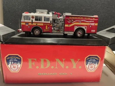 Código 3 Coleccionables FDNY Squad Co. 1-Excelente - Seagrave Foto 1 de 4