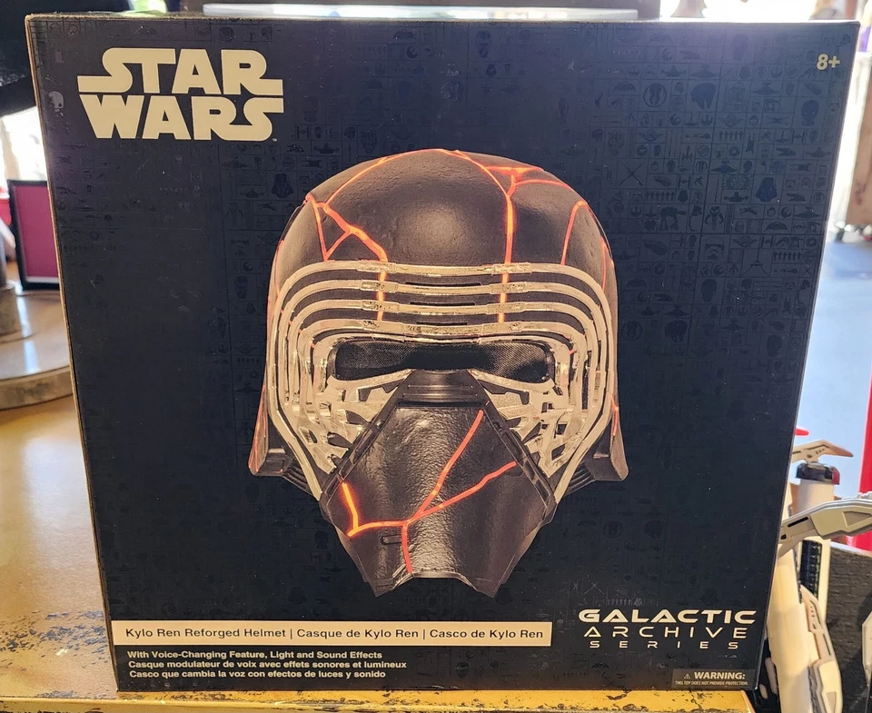 Disney D23 Expo Star Wars Galactic Archive Series Kylo Ren Casco Forjado NUEVO Foto 1 de 1