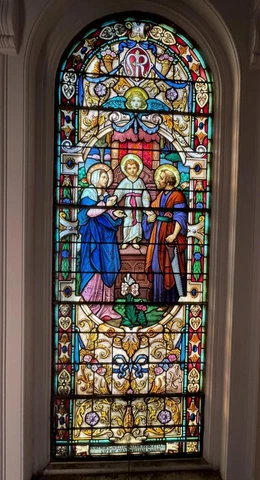 INCREDIBLE  ANTIQUE STAINED GLASS HOLY FAMILY WINDOW FROM A CHURCH  - CMC48 Cover
