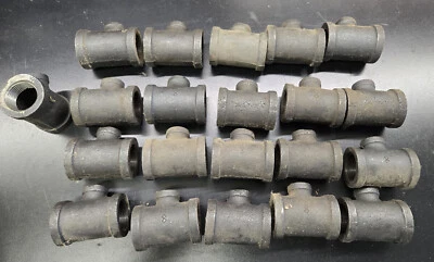 3/4" x 3/4" x 1/4" Black Iron Reducing Tee - New - LOT of 21 - Free shipping - Image 1 of 3