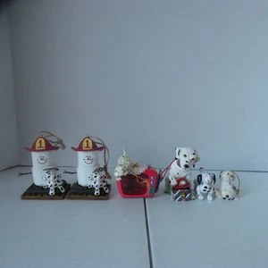 Juego de 6 adornos navideños dálmatas rojos, amarillos, blancos y negros - Imagen 1 de 24