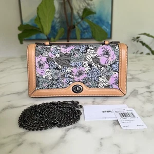 Neu mit Etikett Coach Riley Clutch mit Kette und Heritage-Blumendruck weich lila Crossbody - Bild 1 von 19