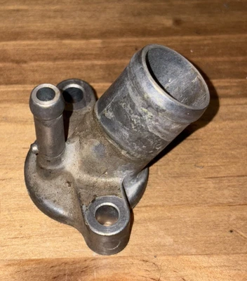 Entrada de líquido de arrefecimento fabricante de equipamento original Honda Cbr954rr 2002 - 2003 - Imagem 1 de 4