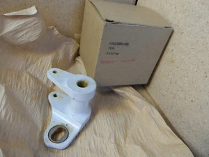 Aircraft Part 1607294-105 Fitting/Lever New In Box - Picture 1 of 4