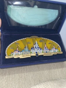 WDW HAPPIEST Celebration On Earth DISNEY THEME PARK CASTLES Jumbo Pin LIMITED - Picture 1 of 4