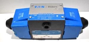 VICKERS / Eaton DG4S4-016C-B-60-S324 VALVE - Picture 1 of 6